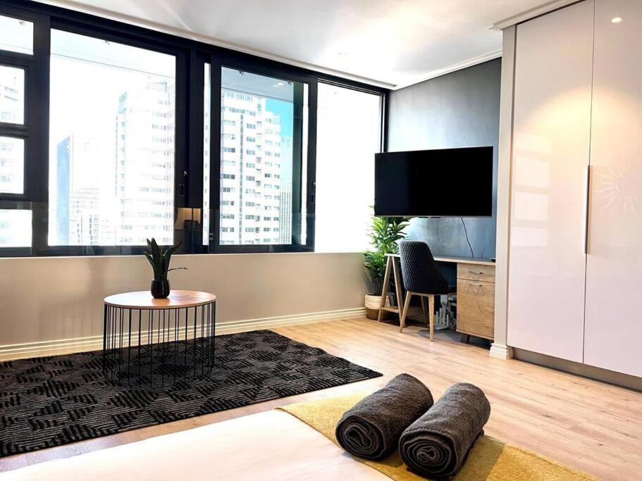 Skyline Views Stylish Studio With Pool, Parking No Load Shedding Kapstadt Exterior foto